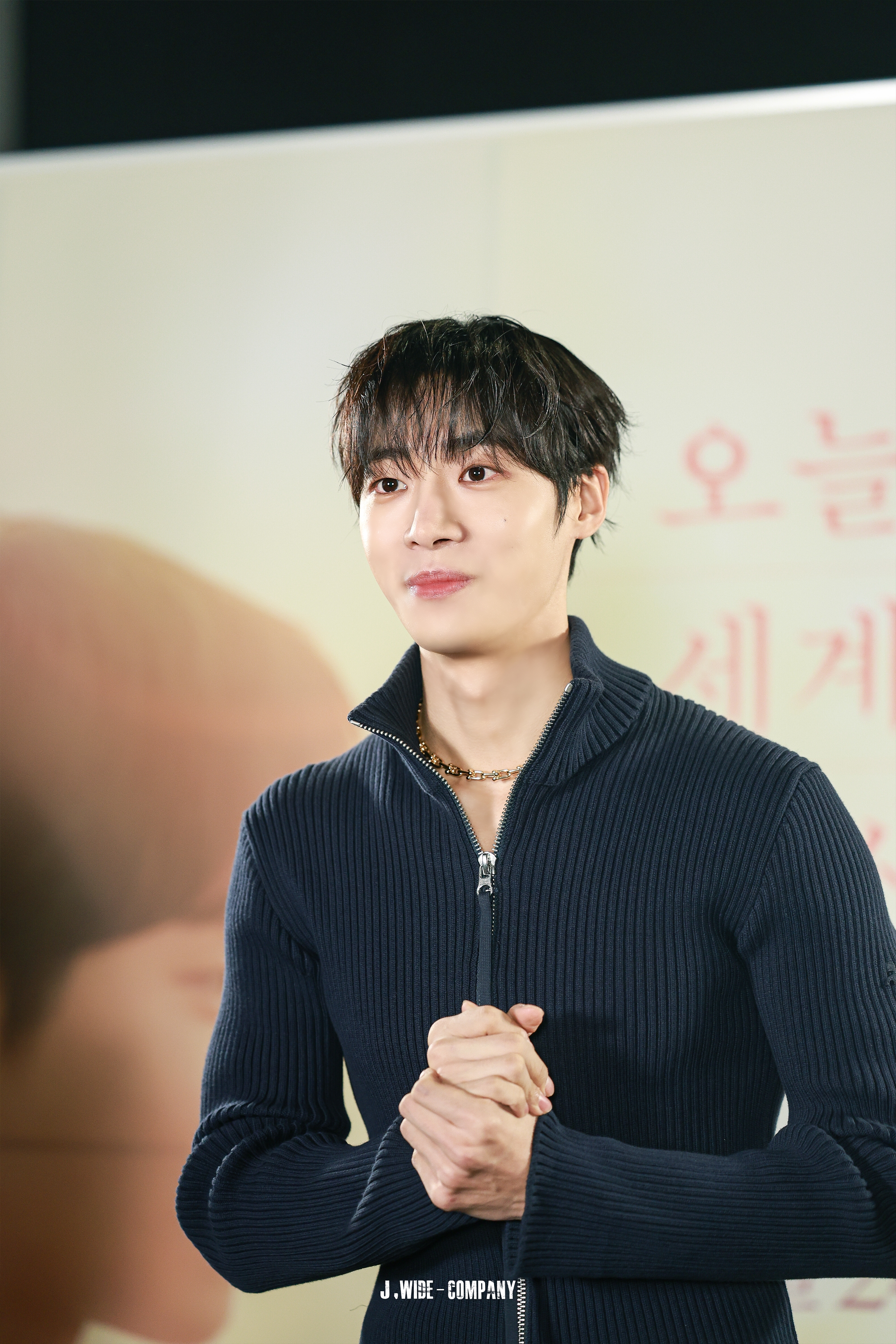 [잡담] 추영우 오세이사 시사회 소속사 비하인드 사진 올라왔당 | 인스티즈