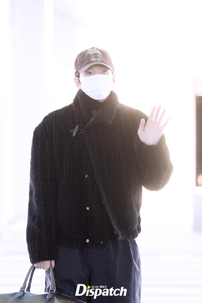 [잡담] 준호 아우터 어디꺼지 ㅠ 검색해도안나와 | 인스티즈