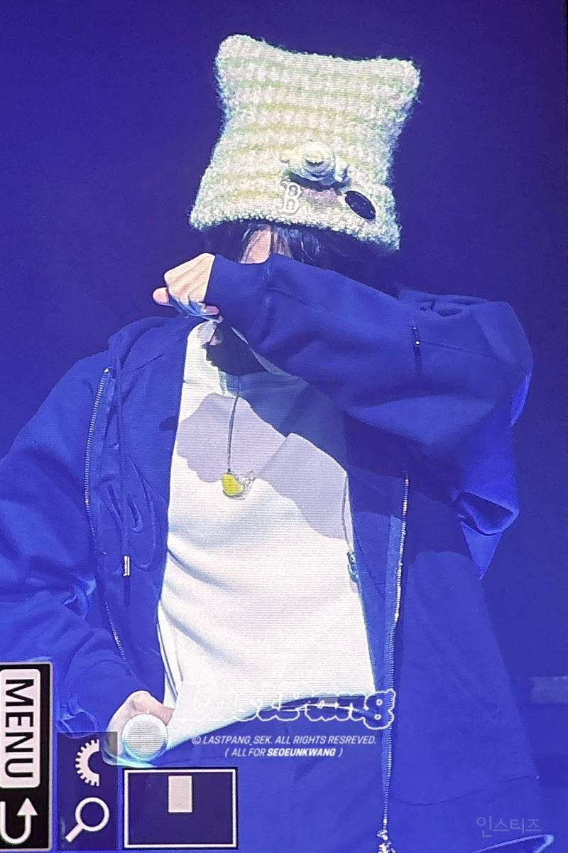 팬들한테 고마워서 광광 우는 아이돌 실존...JPG | 인스티즈