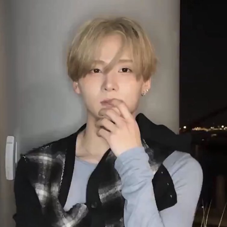 [잡담] 이상원 빅글로이눈동자 수준봐 | 인스티즈