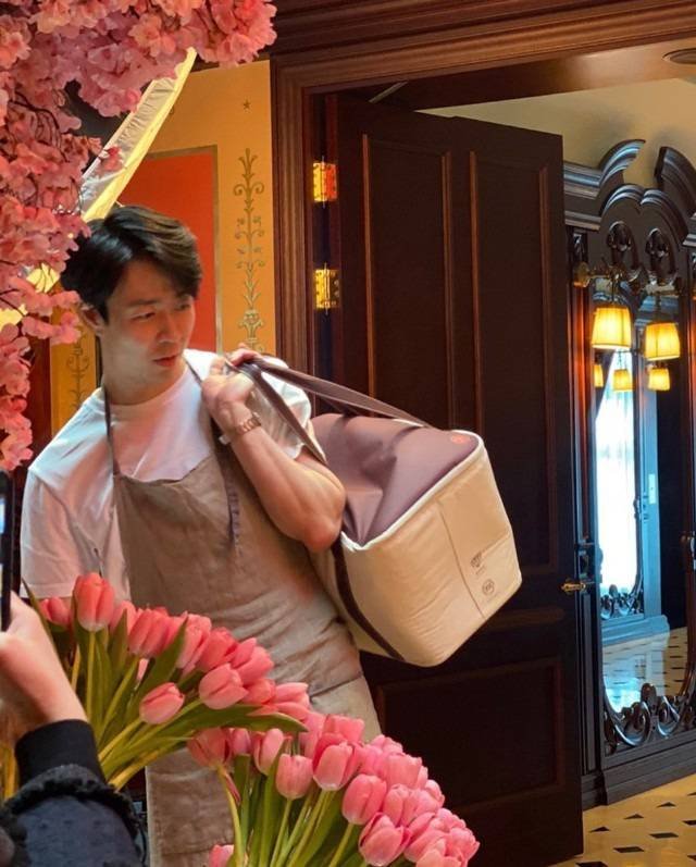 [잡담] 손종원 앞치마콤 생기는 사진들... | 인스티즈