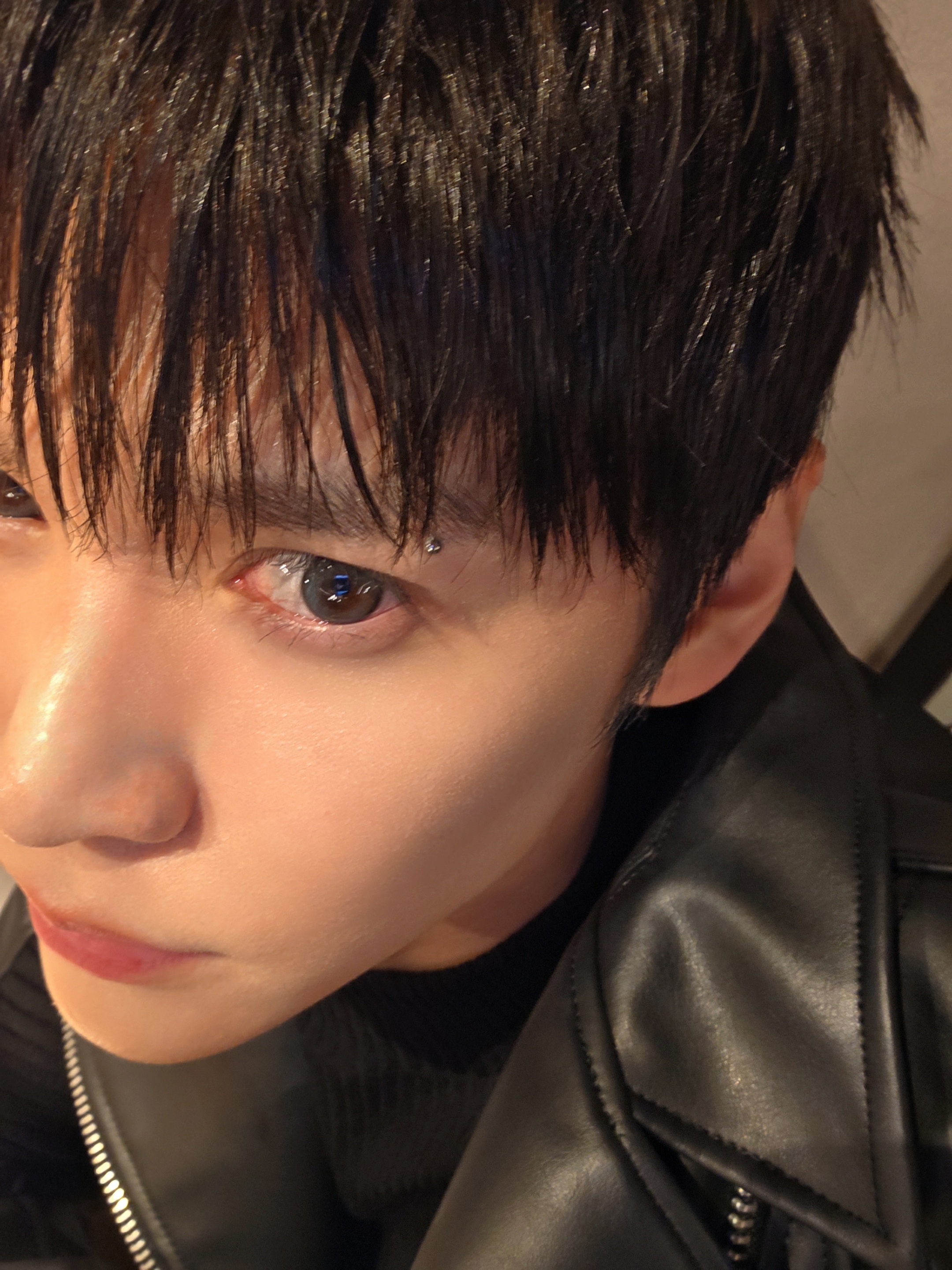 [잡담] 은석 셀카 에반디.. | 인스티즈