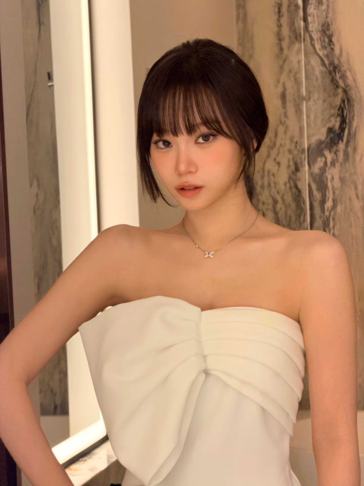 [잡담] 르세라핌 채원 어깨라인이 진짜 이쁘당 | 인스티즈