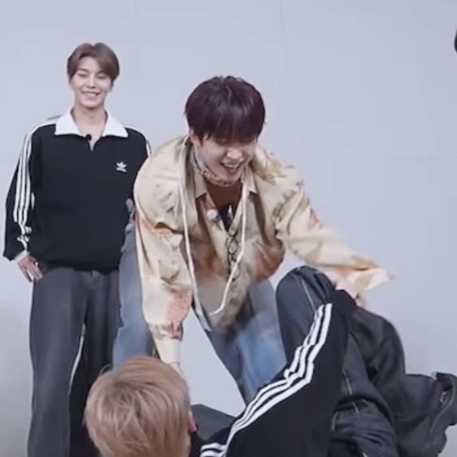 [잡담] 김건우 자컨에서 ㄹㅇ 왤케 무리하냐 | 인스티즈