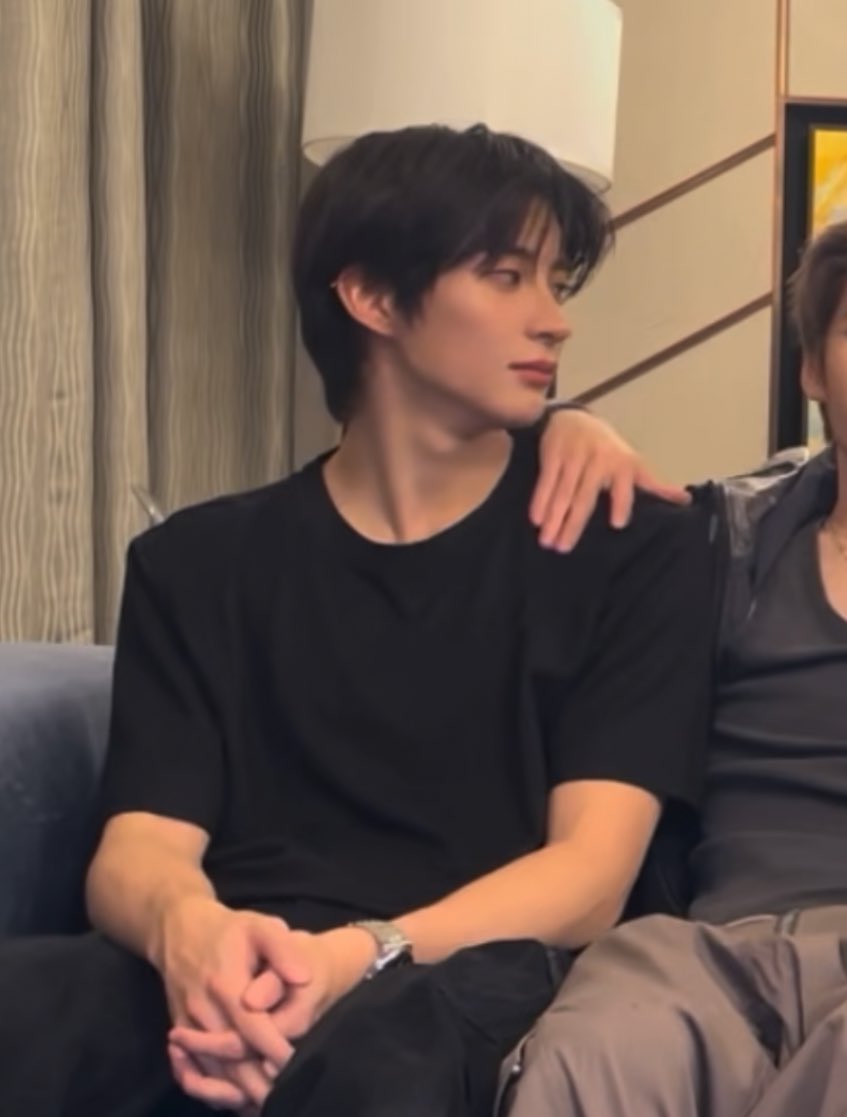 [잡담] 앤톤 이건 시계가 완성인것 같음 | 인스티즈