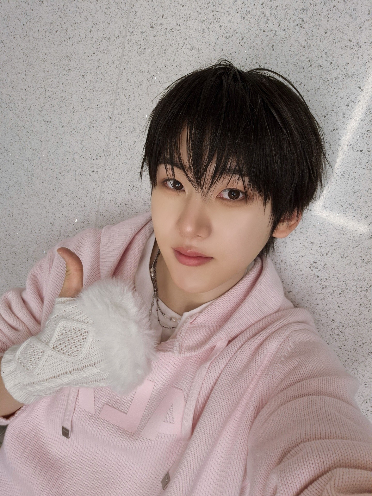 [잡담] 핑크보이 계훈이 셀카 | 인스티즈