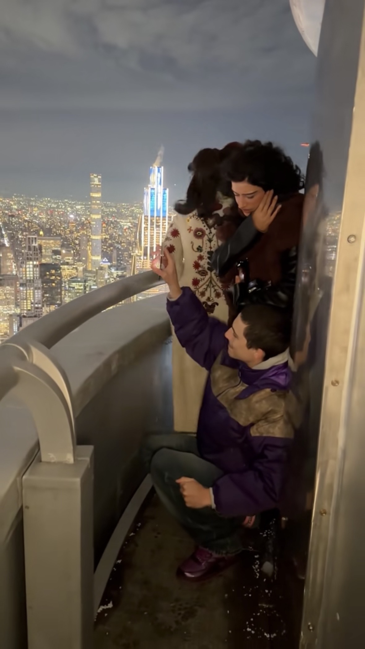 [잡담] 티모시 독기 하나로 고소공포증도 이겨낸다 ㅋㅋㅋ | 인스티즈