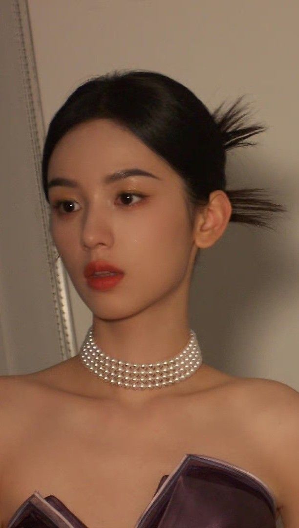 [잡담] 중국배우인데 미묘하게 아이린 느낌있지않음? | 인스티즈