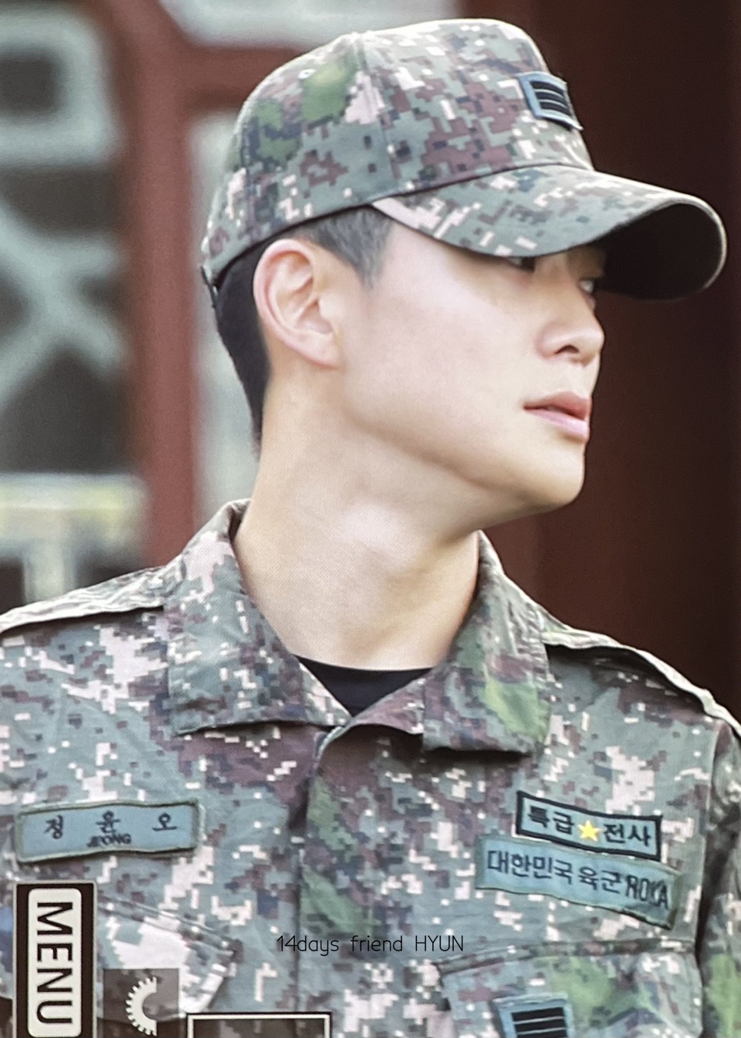 [잡담] 도영 중대장 재현 특급전사 정우 중대장이네 | 인스티즈