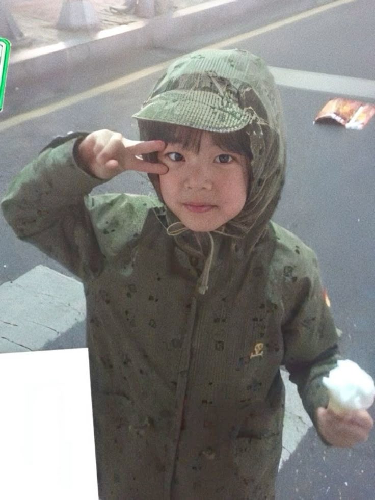 [잡담] 아이돌 과사만 보고 누군지 맞혀봐 | 인스티즈