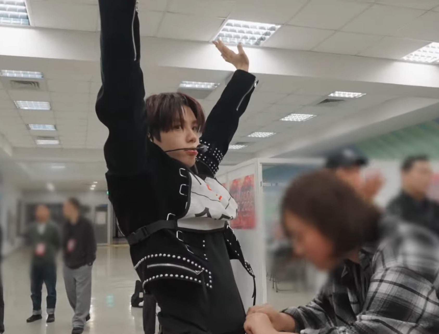 [잡담] 옷수정 이렇게 해듀됨..? (주어 라이즈 쇼타로) | 인스티즈