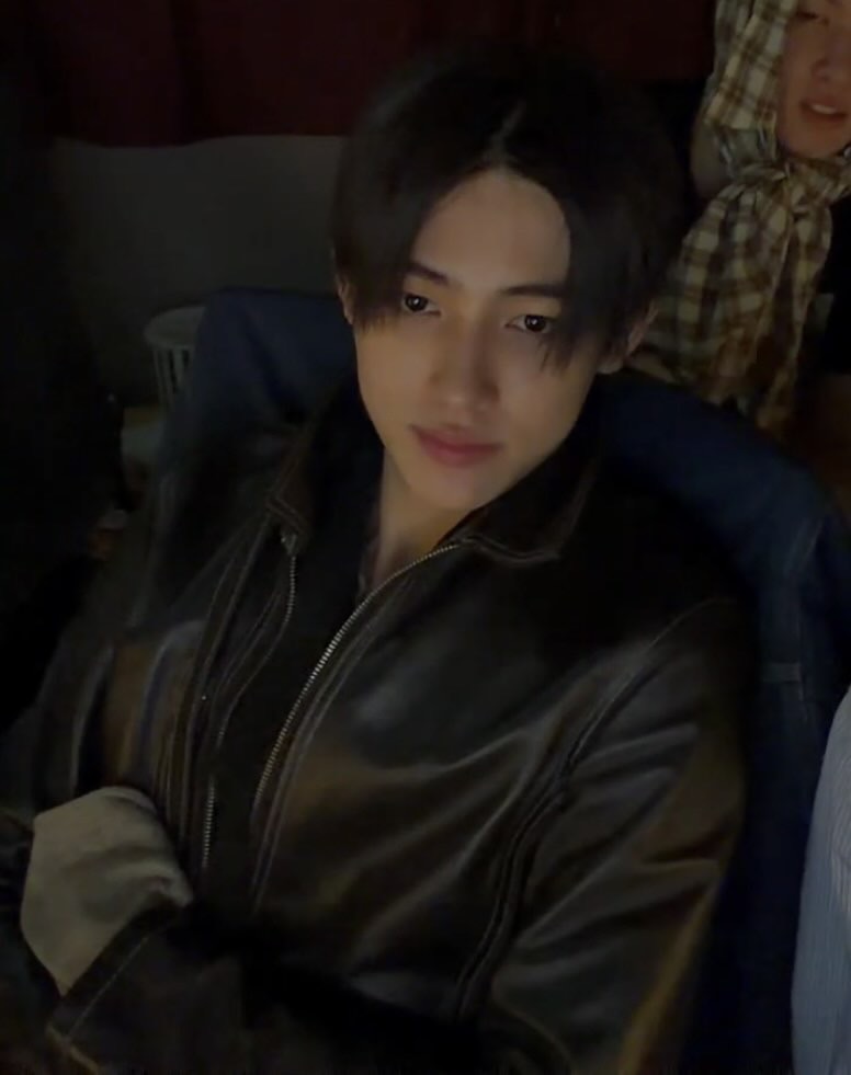 [잡담] 코르티스 성현 오늘 얼굴 뭐냐 | 인스티즈