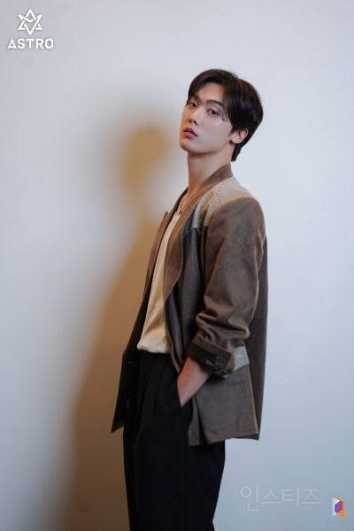 롯월 남친짤의 정석인 남돌.jpg | 인스티즈