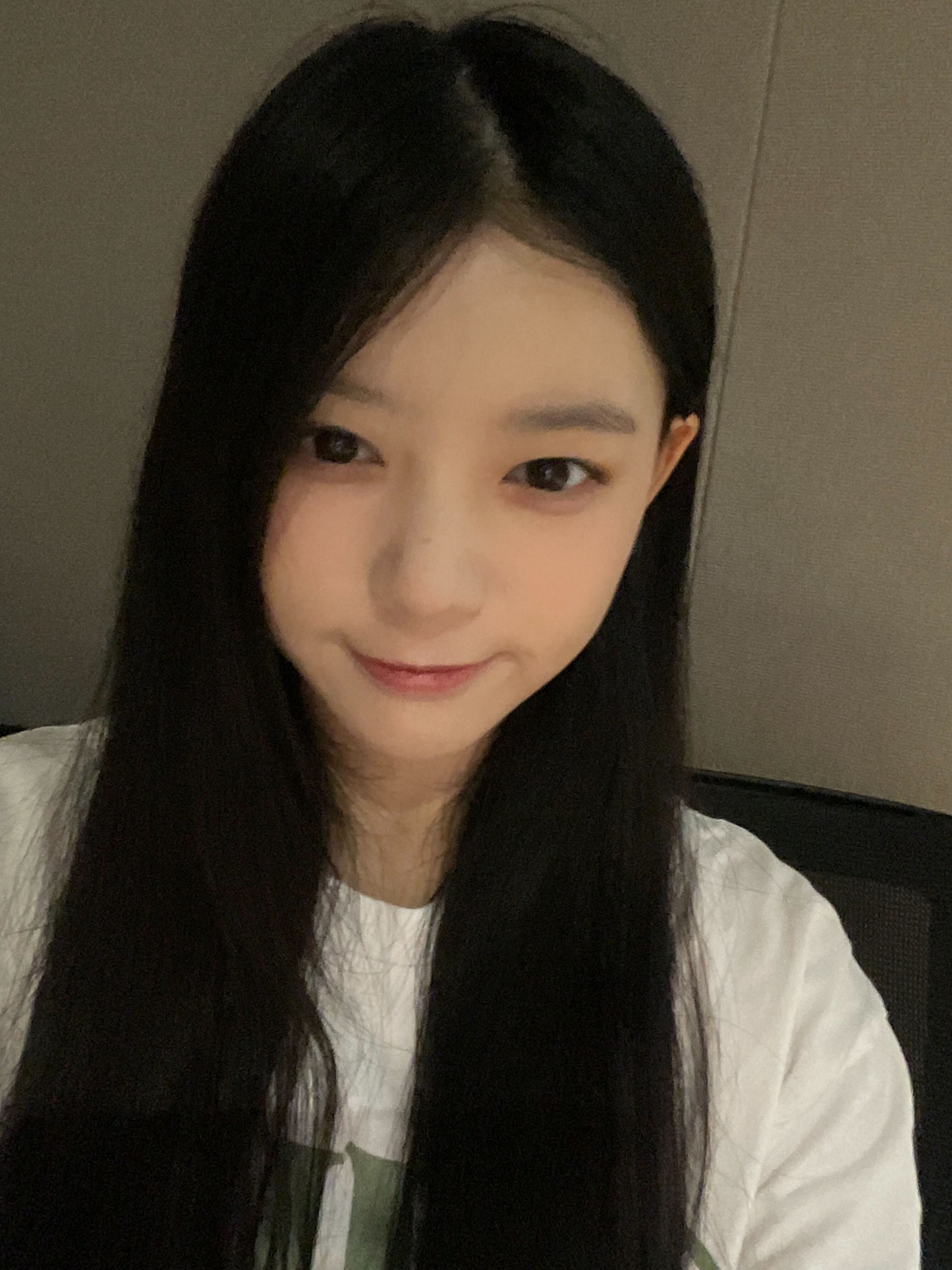 [잡담] 아 아일릿 모카 내 취향 아니었는데 | 인스티즈