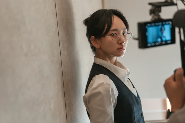 [정보/소식] 판사이한영) MBC 드라마 살린다…지성 복귀작 '판사 이한영' 비하인드컷 공개 | 인스티즈