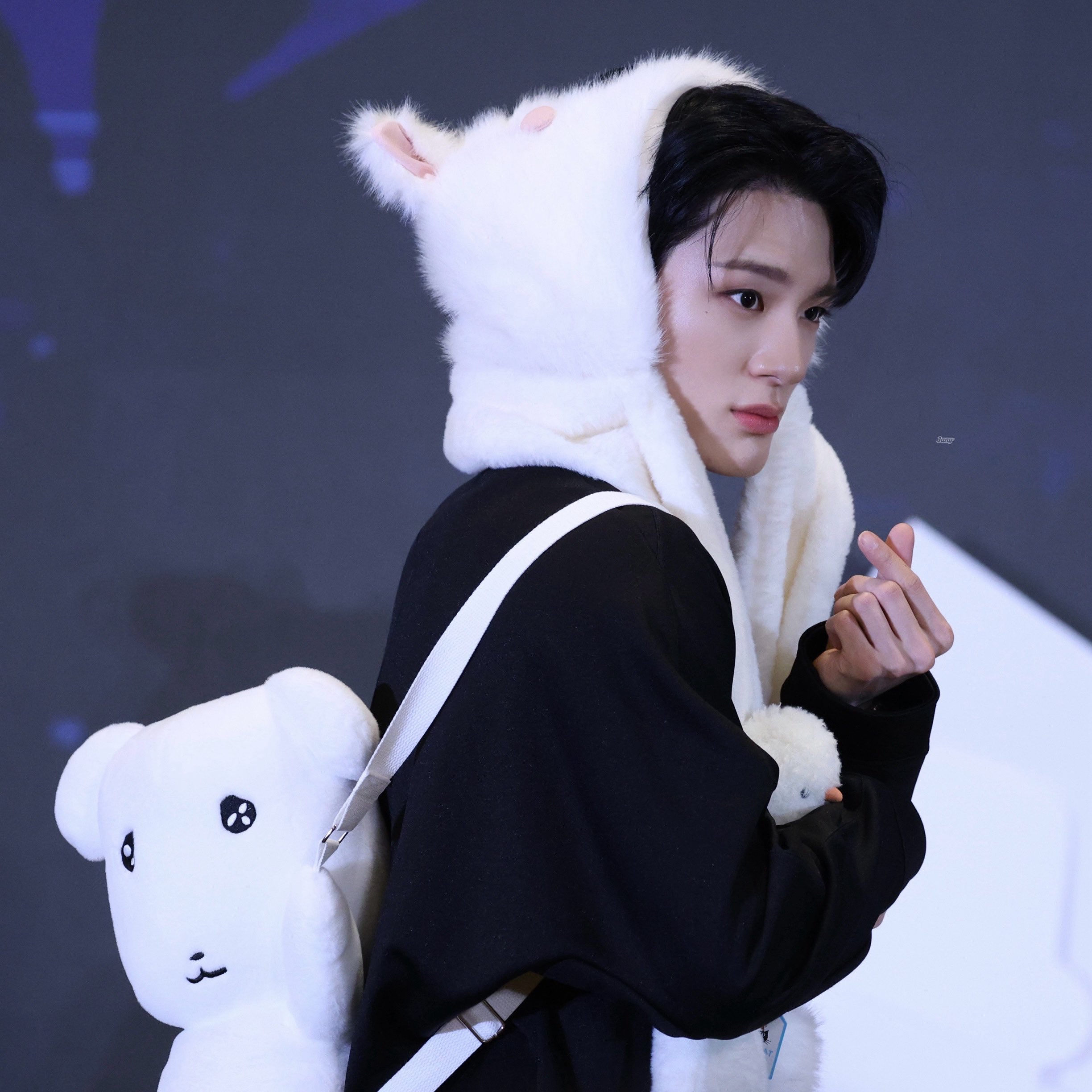 [잡담] 251228 이제노 실물 본 사람들 젤 부럽다 지금 | 인스티즈