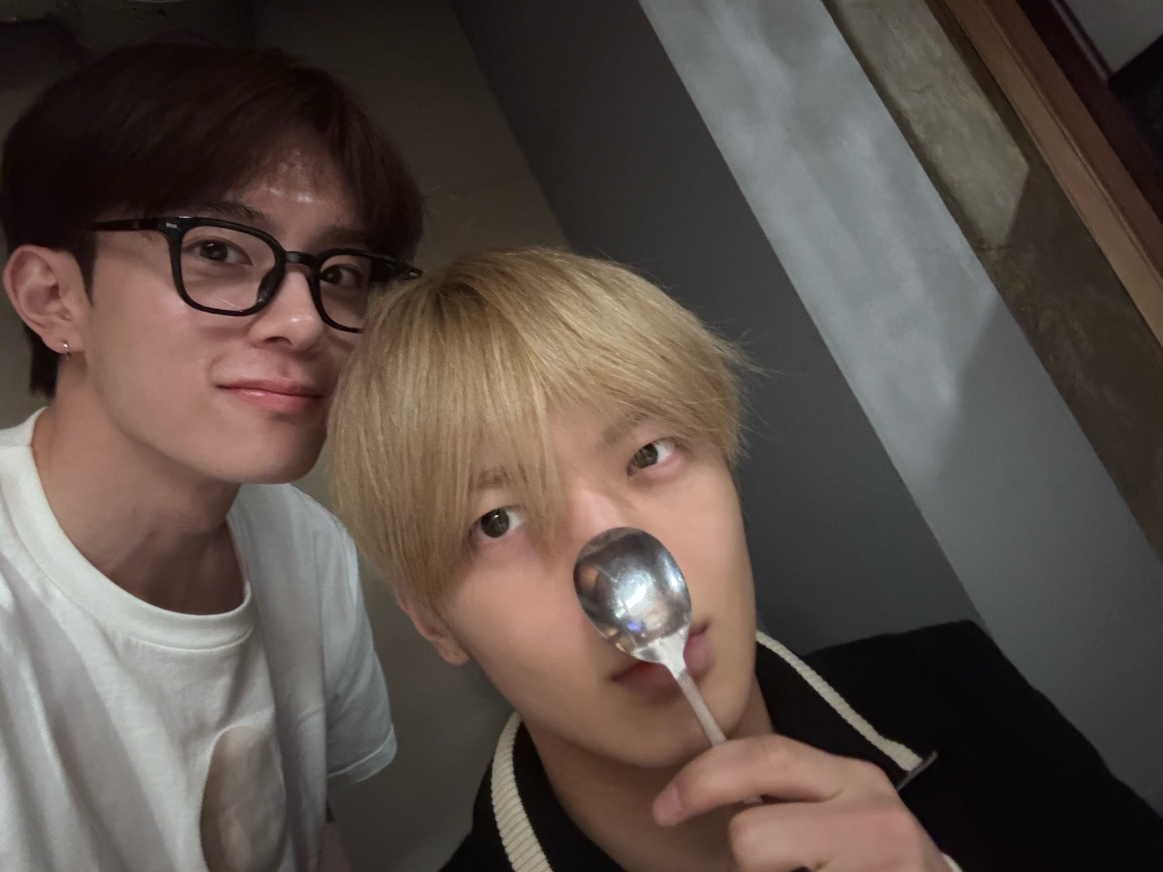 [잡담] 미틴 강민이 이정이 만났나봐 | 인스티즈