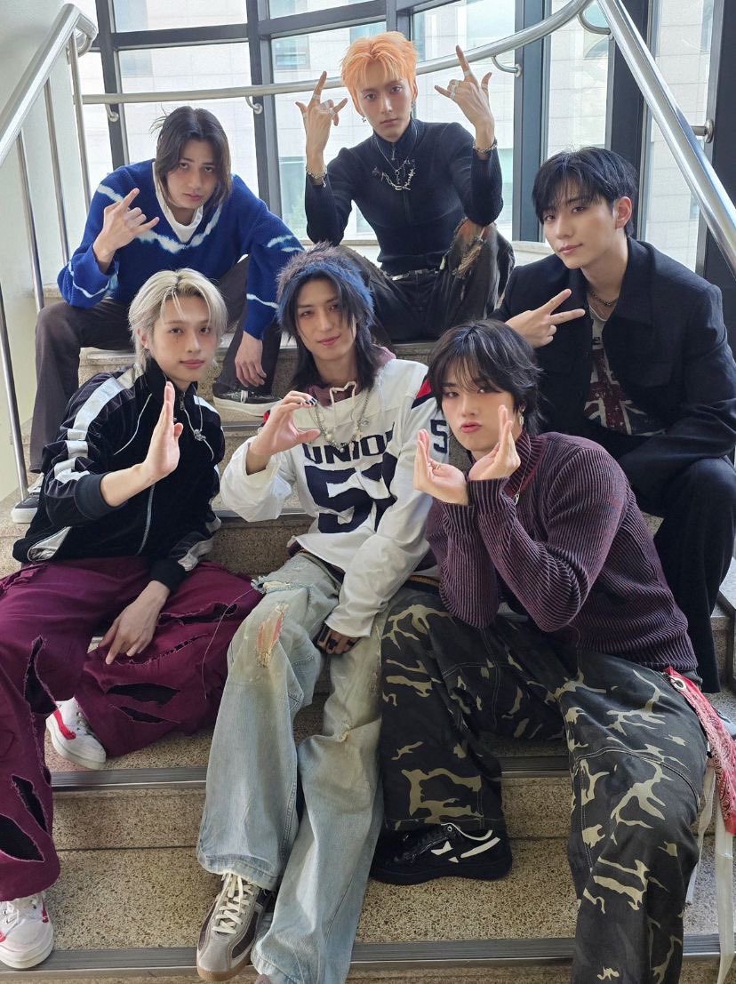 [잡담] 이 사이에 2년 있대 | 인스티즈