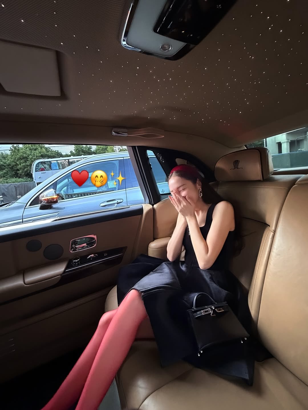 [잡담] 251228 제시카 인스타 🎅🏻🎄♥️💋🎶✨ | 인스티즈