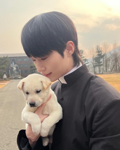 [잡담] 대군부인) 얘들아 잘생긴 아이유랑 예쁜 변우석은 어때 | 인스티즈