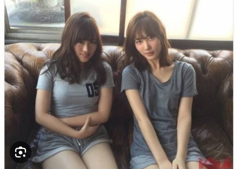 [잡담] 남자들은 왼쪽 오른쪽 누굴 더 선호해? | 인스티즈