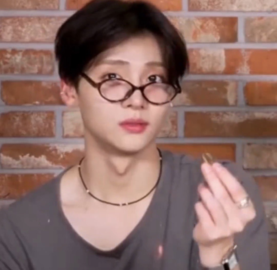 [잡담] 이상원 공식모에화 토끼 밀지만 요즘 햄스터 모에화도 좋음 | 인스티즈