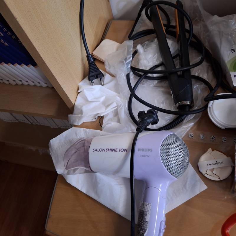 집에서 드라이기 고데기 어디에 놔둬? | 인스티즈