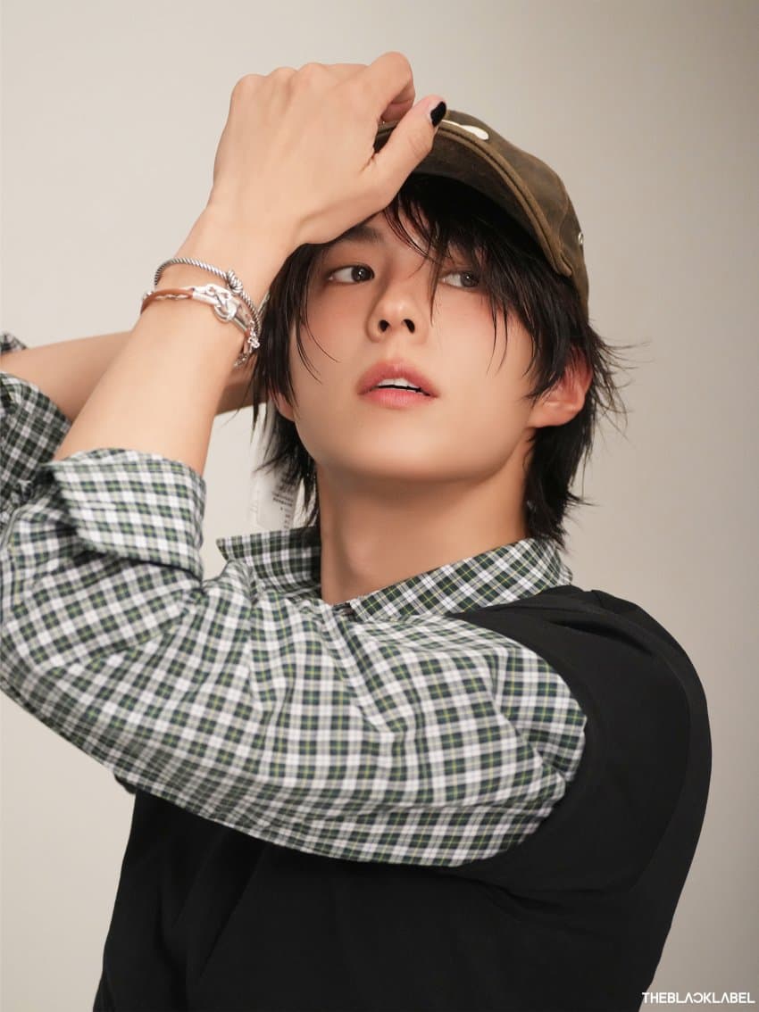 [잡담] 와 박보검 소속사에서 올려준 아레나 화보 비하인드 살벌하다 | 인스티즈