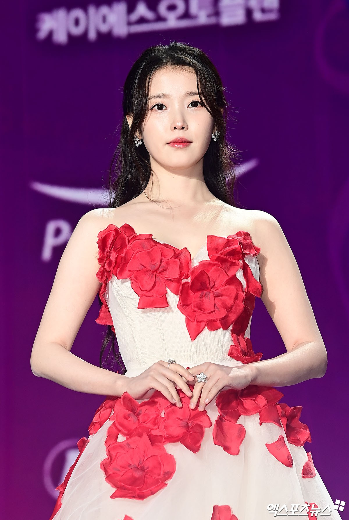 [잡담] 아이유 에이판 레카 새로뜬거 개이쁘다 | 인스티즈