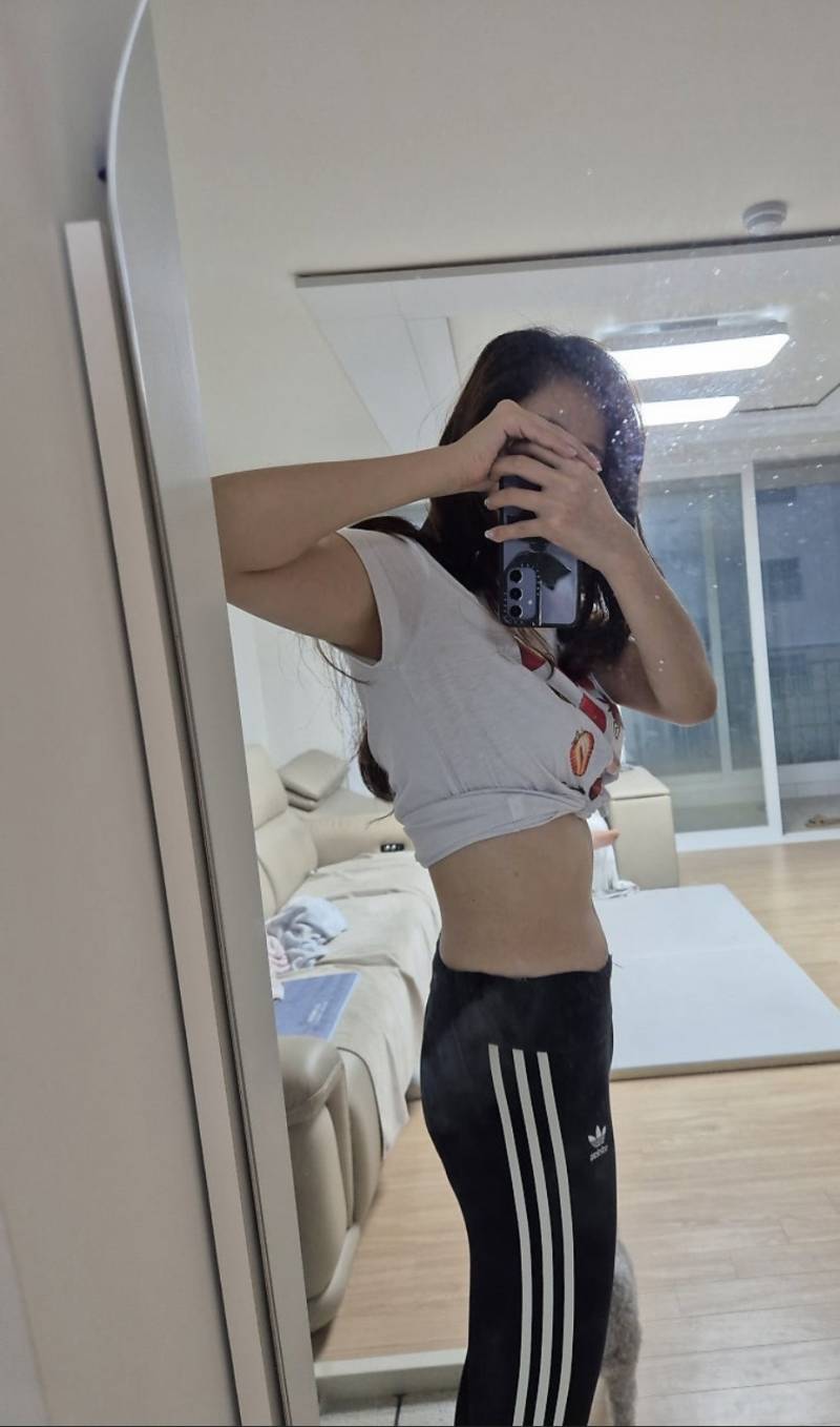 [잡담] 솔직하게 몸매 어때보여? | 인스티즈