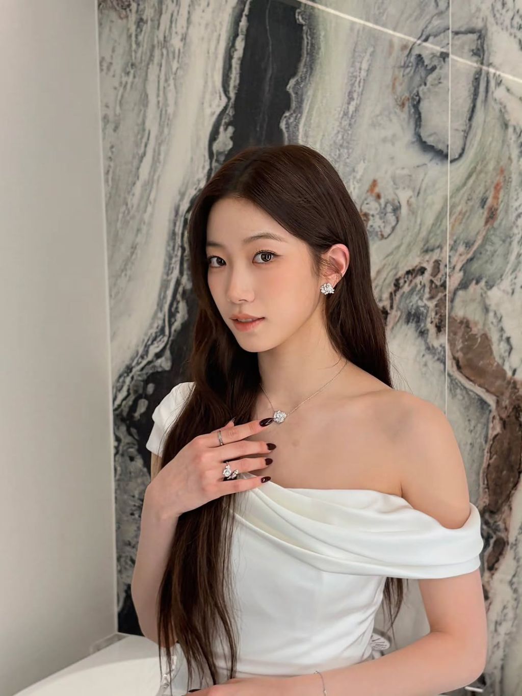 [마플] 카즈하 수지랑 자매라고 해도 믿겠다.. | 인스티즈