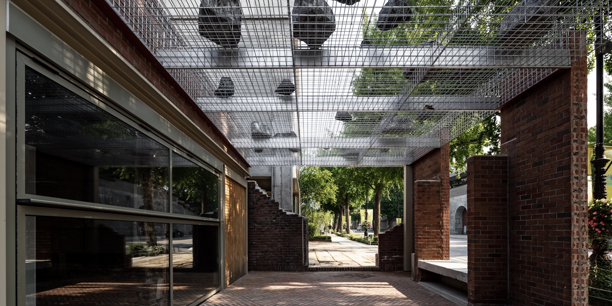 [잡담] 제니 사진전하는 장소도 잘 정했다 | 인스티즈