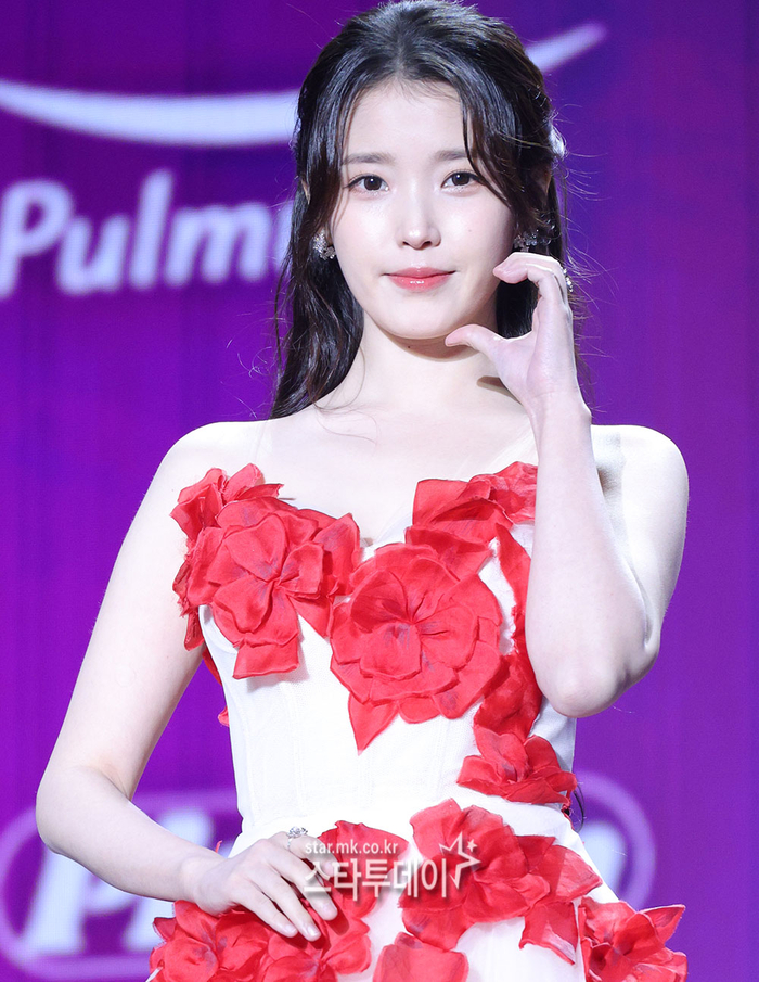 [잡담] 아이유 APAN 포토월 기사사진 | 인스티즈