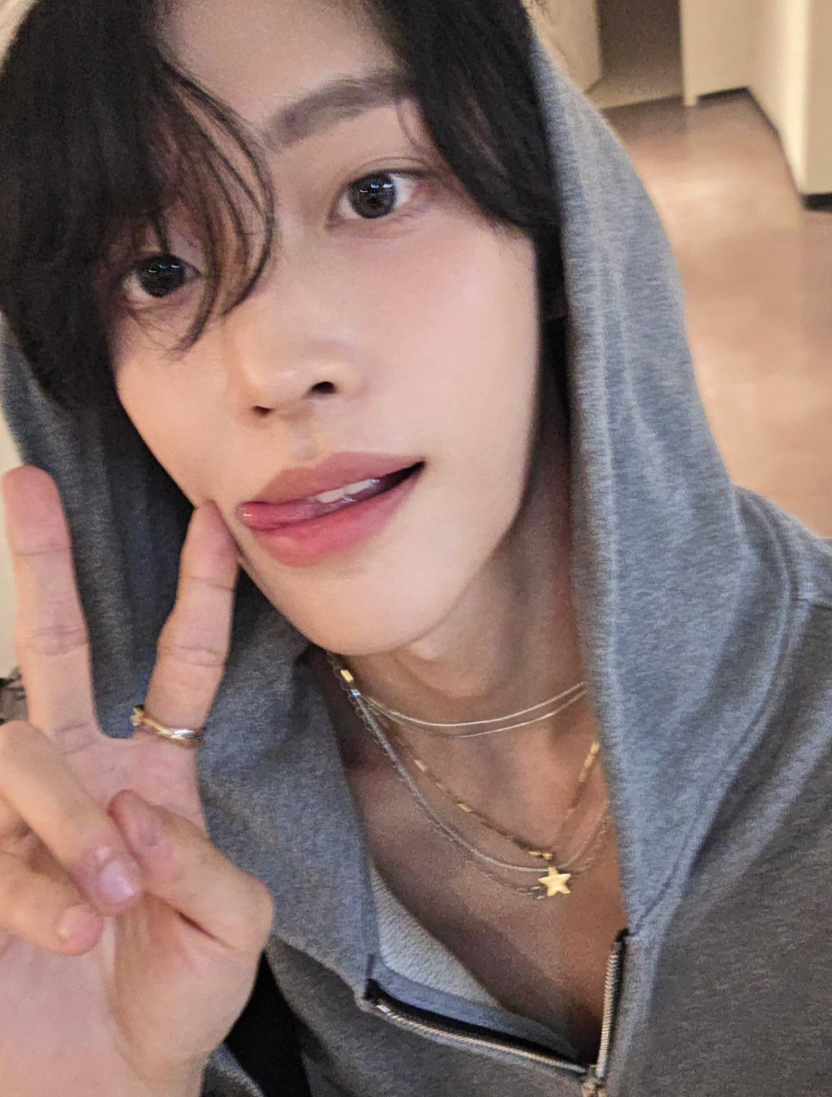 [잡담] 원빈 올해 내 최애 셀카들...... 💗💗 | 인스티즈