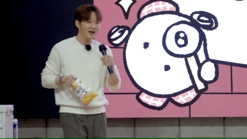 팬싸인지 MT인지 알 수 없다는 이창섭 팬싸 상황...JPG | 인스티즈