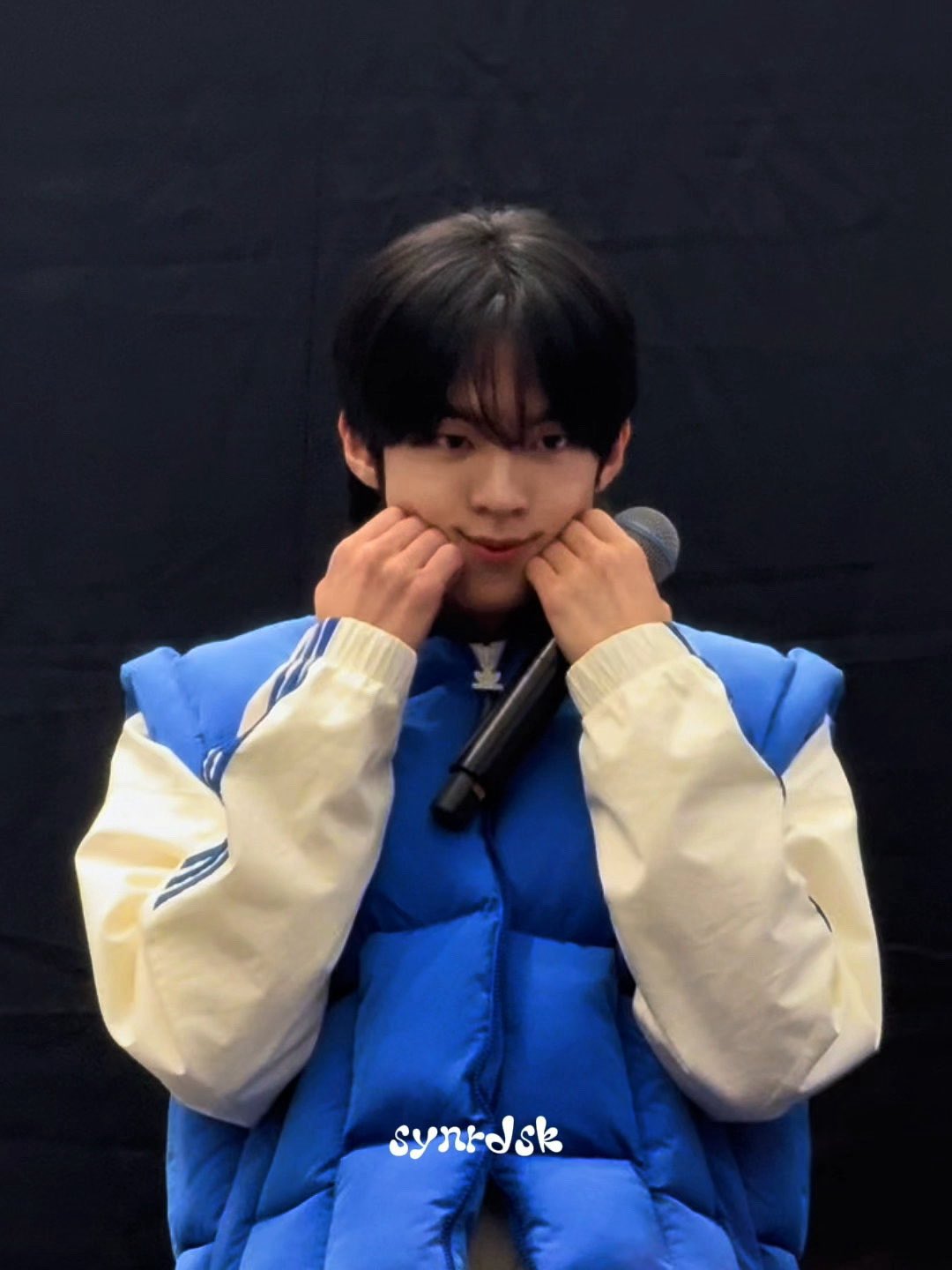 [잡담] 우리 애가 만든 포즈 유행하면 좋겠다 | 인스티즈