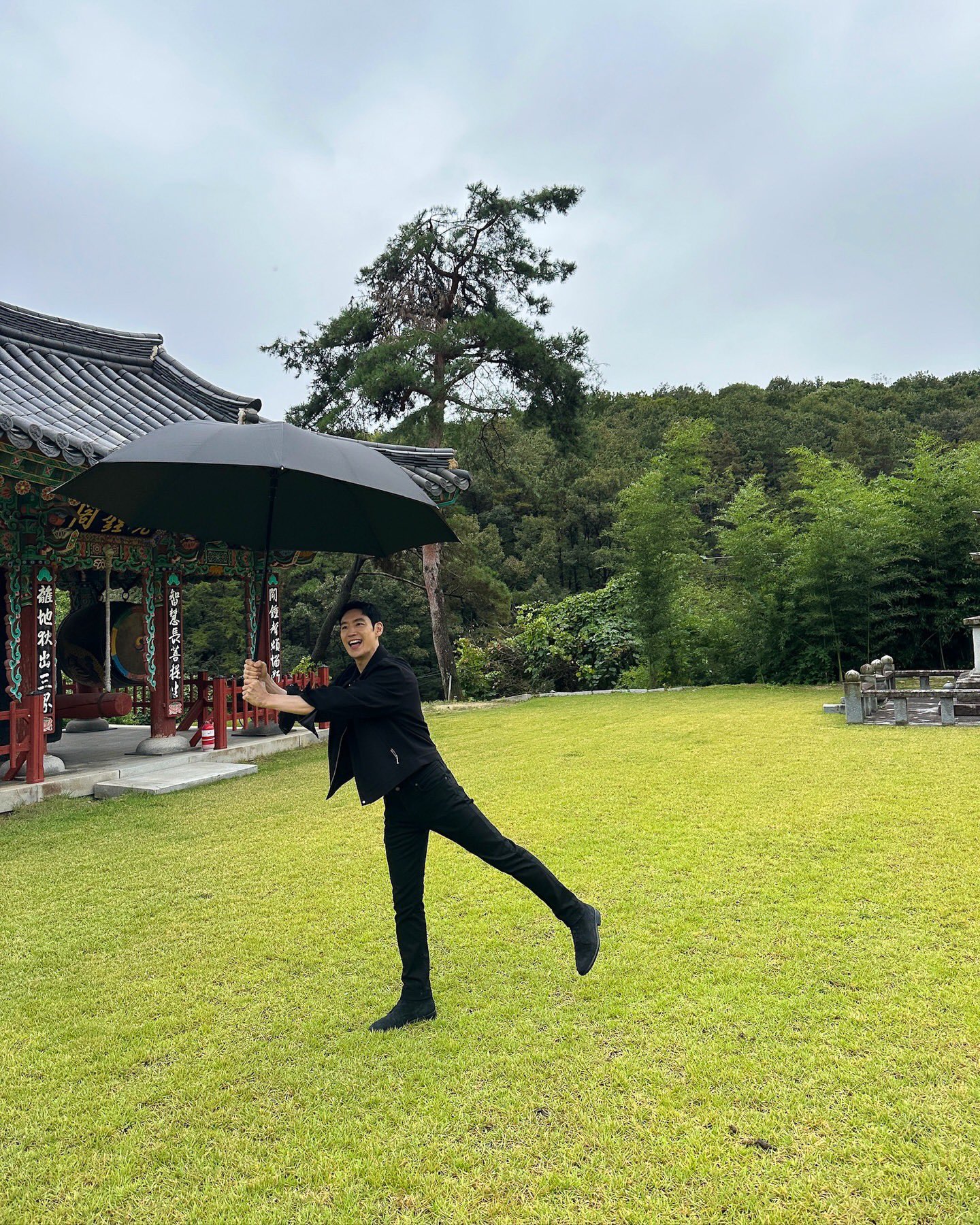 [잡담] 이제훈) 251229 이제훈 인스타 😺 | 인스티즈