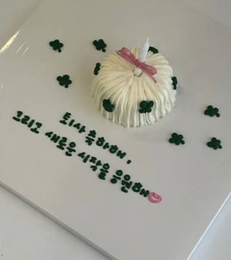 [잡담] 이직한 친한언니 케이크 머해줄까! 골라주면 5kg 증발됨! | 인스티즈