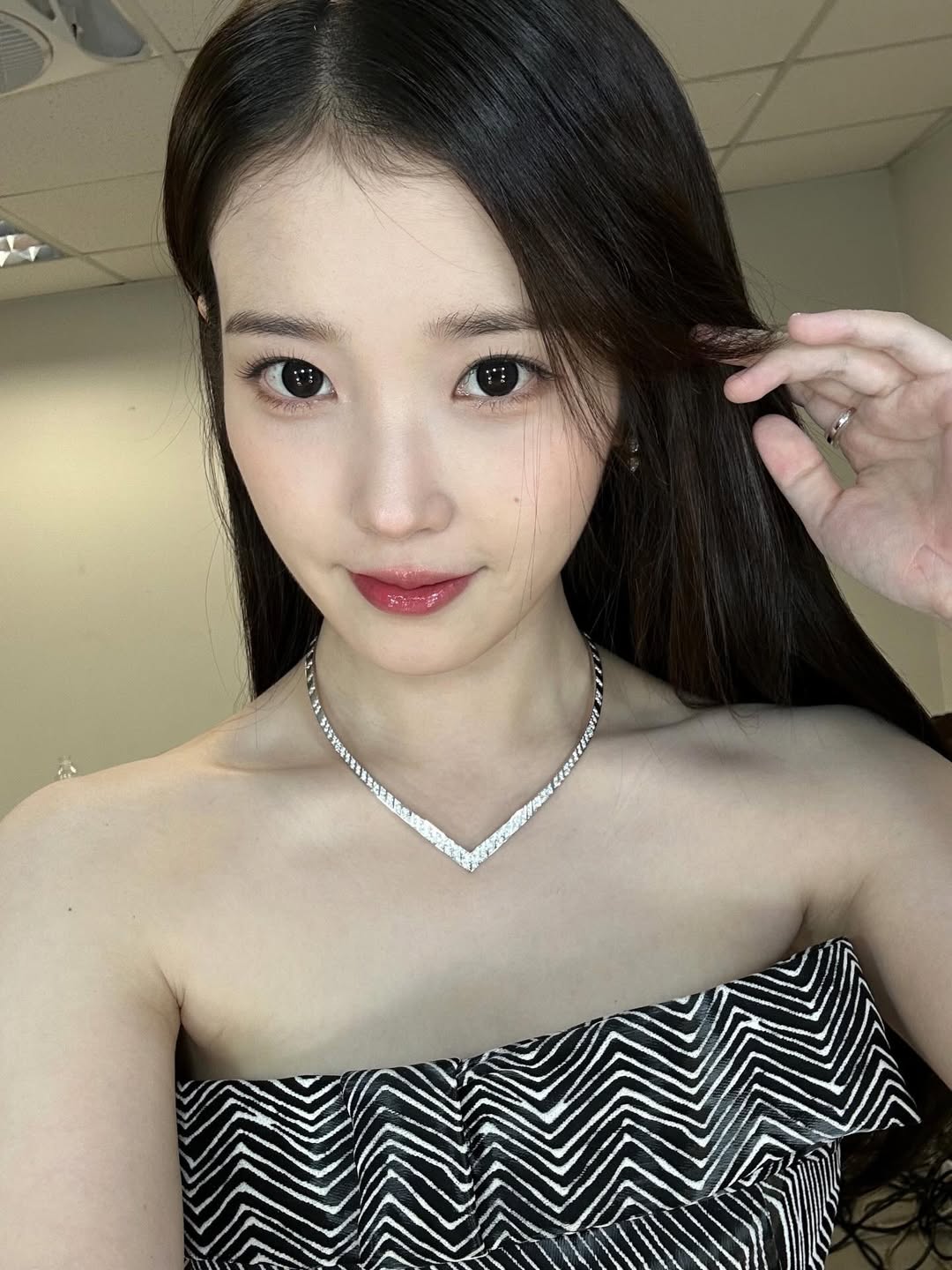 [잡담] 나 이제 아이유 인스타만 기다린다 | 인스티즈