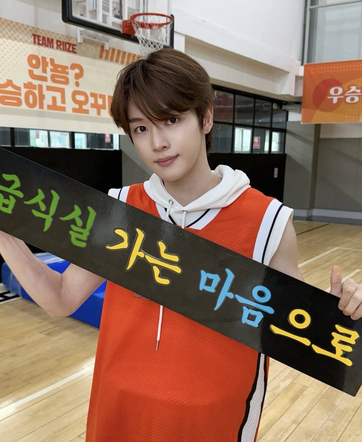 [잡담] 난 성찬 이 사진 좋아함 | 인스티즈