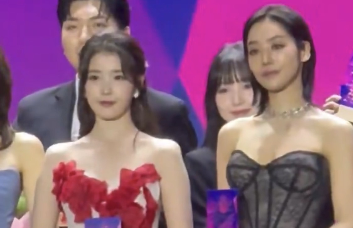 [잡담] ((아이유 차주영))투샷을 이렇게나마🤤 | 인스티즈