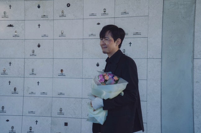 [정보/소식] 얄미운사랑) 이정재 임지연 남산 데이트 포착, 눈빛에 담긴 애틋함(얄미운 사랑) | 인스티즈