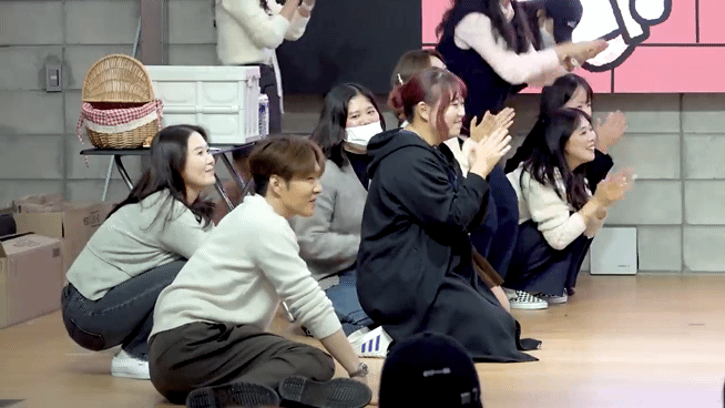 최애랑 하이파이브하면서 게임할수있다면..? | 인스티즈