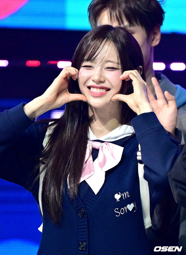 [정보/소식] [단독] 츄, '놀토' 찍고 '더 시즌즈'까지…1월 컴백 앞두고 열일 | 인스티즈