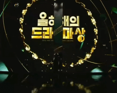 [잡담] 대군부인) 팔짱끼고 나오는 우리 쀼 | 인스티즈