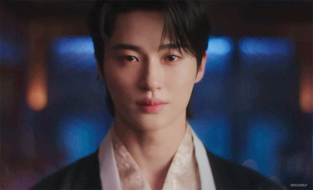 [잡담] 아이유 변우석 공승연 노상현 넷이 합 좋다 | 인스티즈