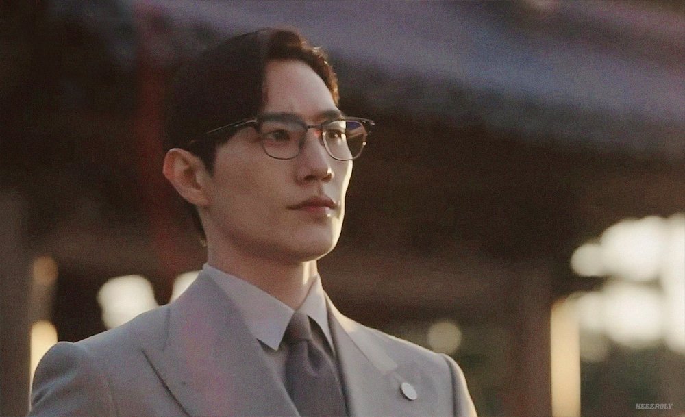 [잡담] 아이유 변우석 공승연 노상현 넷이 합 좋다 | 인스티즈