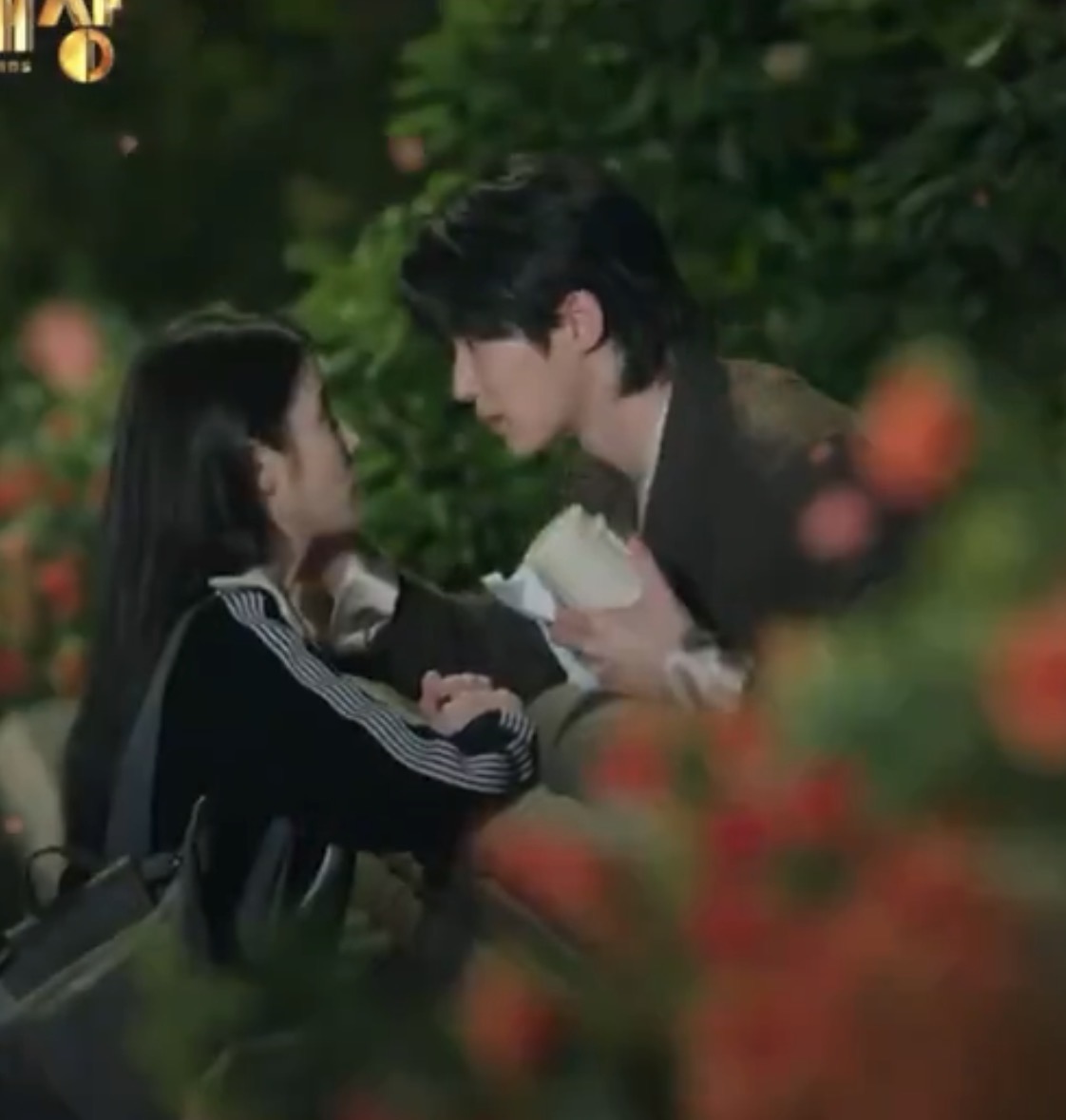 [마플] 키는 30센치 차이나는데 얼굴이 더 크네 비율 어카냐 | 인스티즈