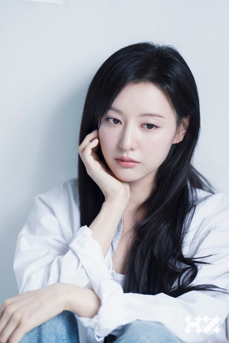 [잡담] 김지원) 김지원 NEW 프로필 촬영 비하인드 사진들 | 인스티즈