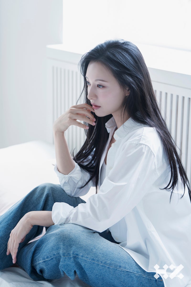 [잡담] 김지원) 김지원 NEW 프로필 촬영 비하인드 사진들 | 인스티즈